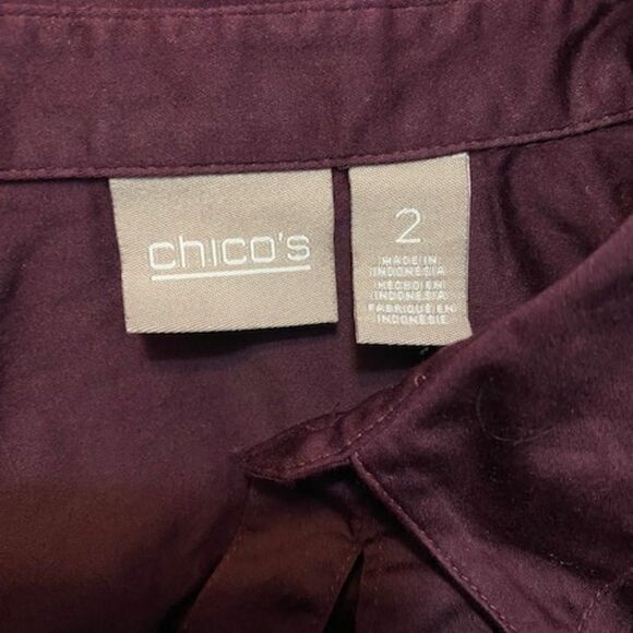 Chico's Eggplant, Purple cut-out bodice button down top, size 2/M - Picture 3 of 3